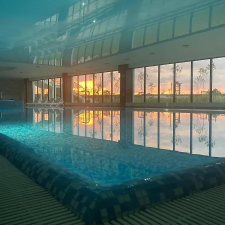 Velours Oasis - With Pool, Sauna & Gym - At The Baltic Sea Дзивнув