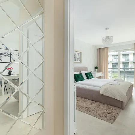 Апартаменты Velours Oasis - With Pool, Sauna & Gym - At The Baltic Sea