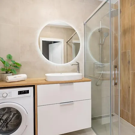 Velours Oasis - With Pool, Sauna & Gym - At The Baltic Sea Appartement *