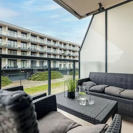 Апартаменты Velours Oasis - With Pool, Sauna & Gym - At The Baltic Sea Дзивнув