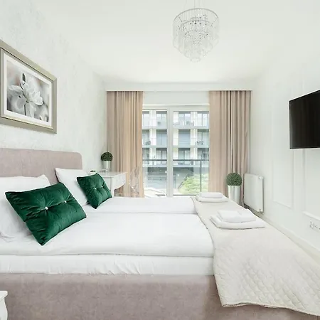 Апартаменты Velours Oasis - With Pool, Sauna & Gym - At The Baltic Sea Дзивнув