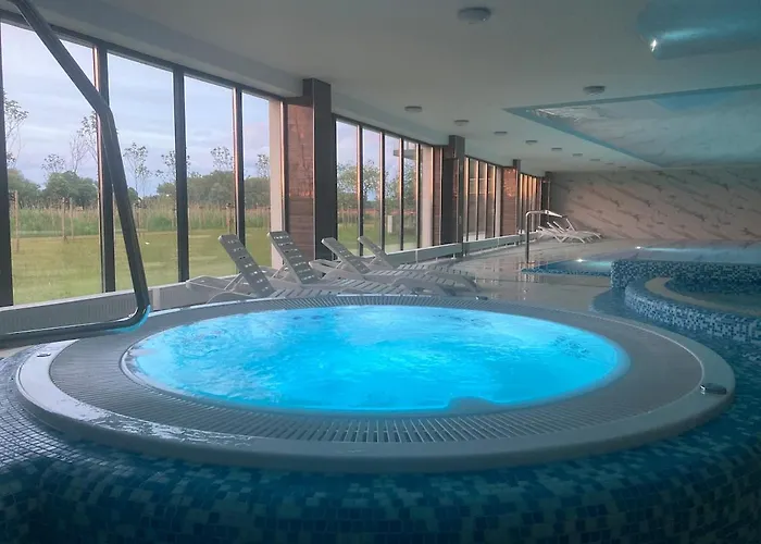 Velours Oasis - With Pool, Sauna & Gym - At The Baltic Sea Apartament
