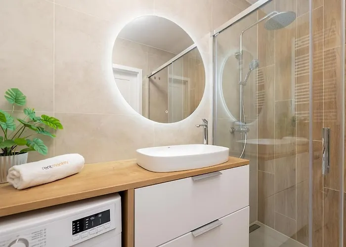 Velours Oasis - With Pool, Sauna & Gym - At The Baltic Sea Apartament